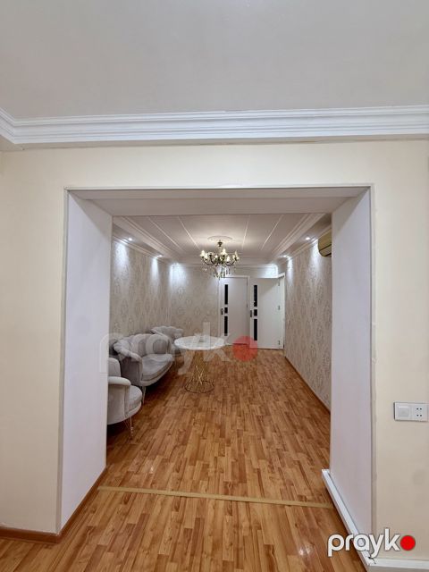 Satılır 2 otaqlı köhnə tikili 60 m²