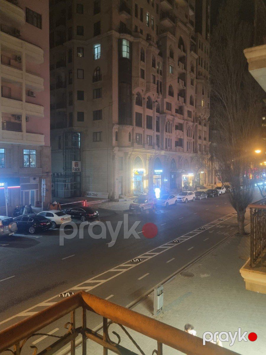Satılır 3 otaqlı köhnə tikili 78 m² — Mənzil, Bakı (2)
