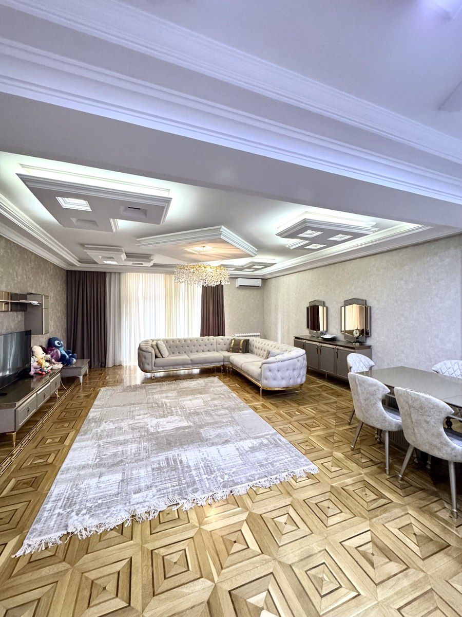 Satılır 4 otaqlı yeni tikili 230 m² — Mənzil, Bakı (2)