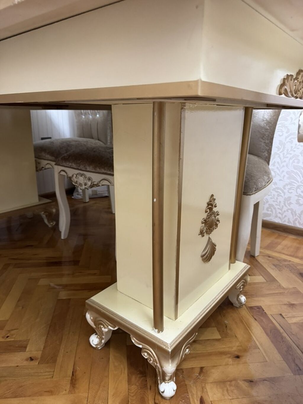 Klassik üslubda yemək dəsti - Komplekt: 1 böyük masa + 8 stul (6 ədəd — Mebel, Bakı (8)