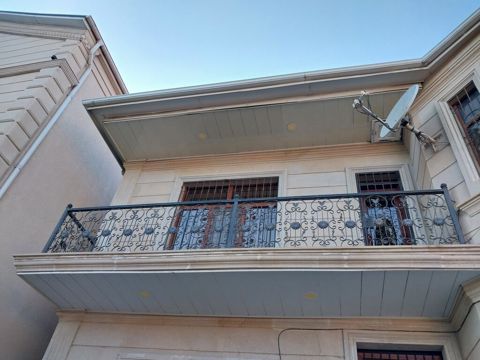Bakıxanov qəs. 4 otaqlı, 200 kv. m, Kredit yoxdur, Yeni təmirli