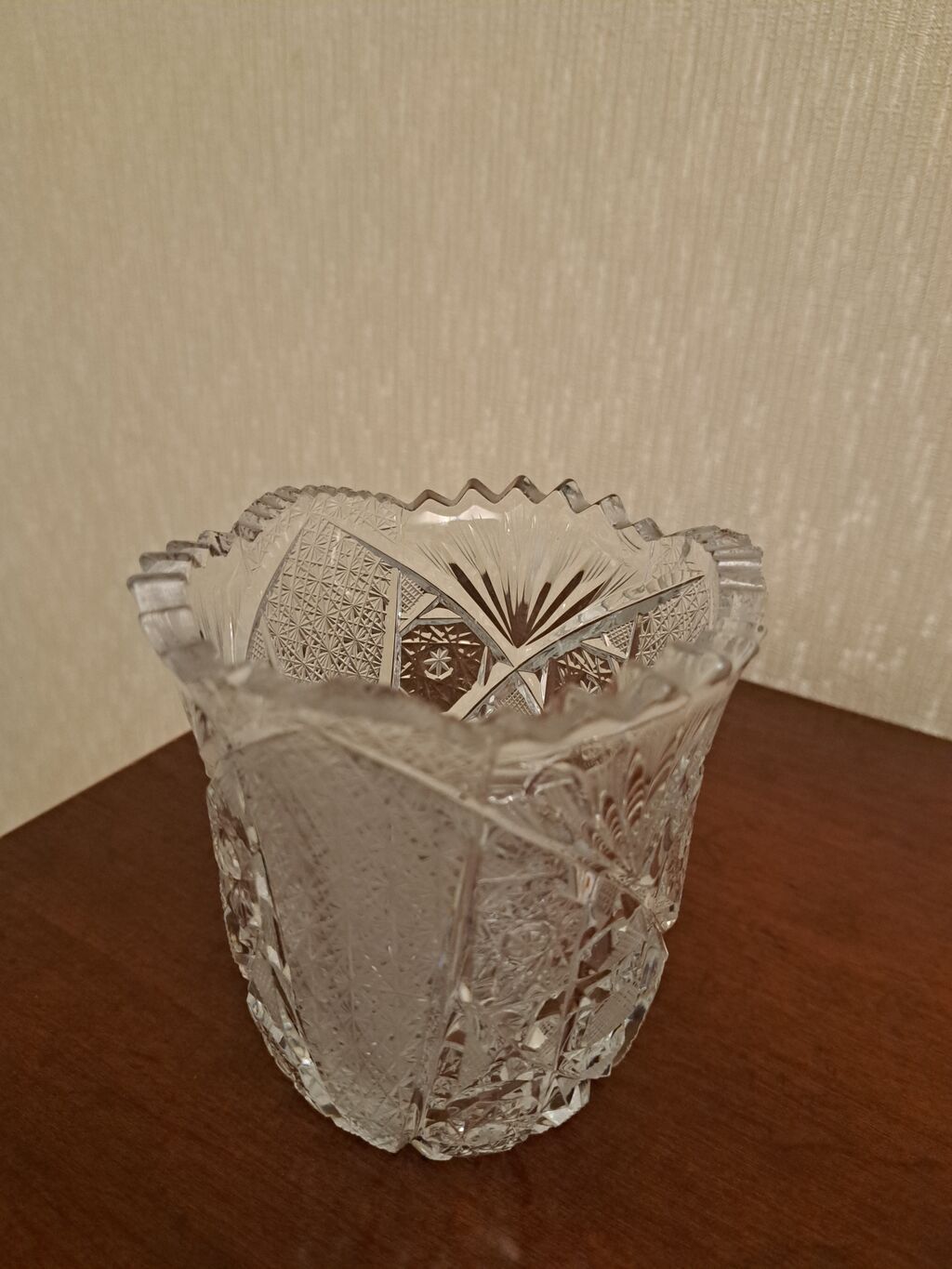 Kəsma naxışlı büllur qab - Material: yüksək keyfiyyətli büllur - — Mallar, Bakı (2)