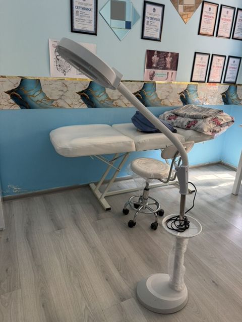 LED lupalı floor lamp – kosmetologiya, dırnaq, tattoo və estetik
