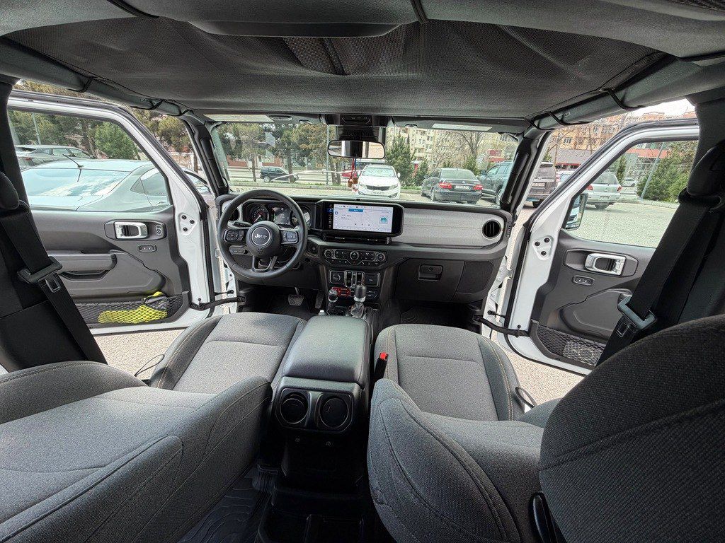 Jeep Wrangler, 2.0 L, 17.3 kWh, 2024 il, 17 000 km — Avtomobillər, Bakı (10)