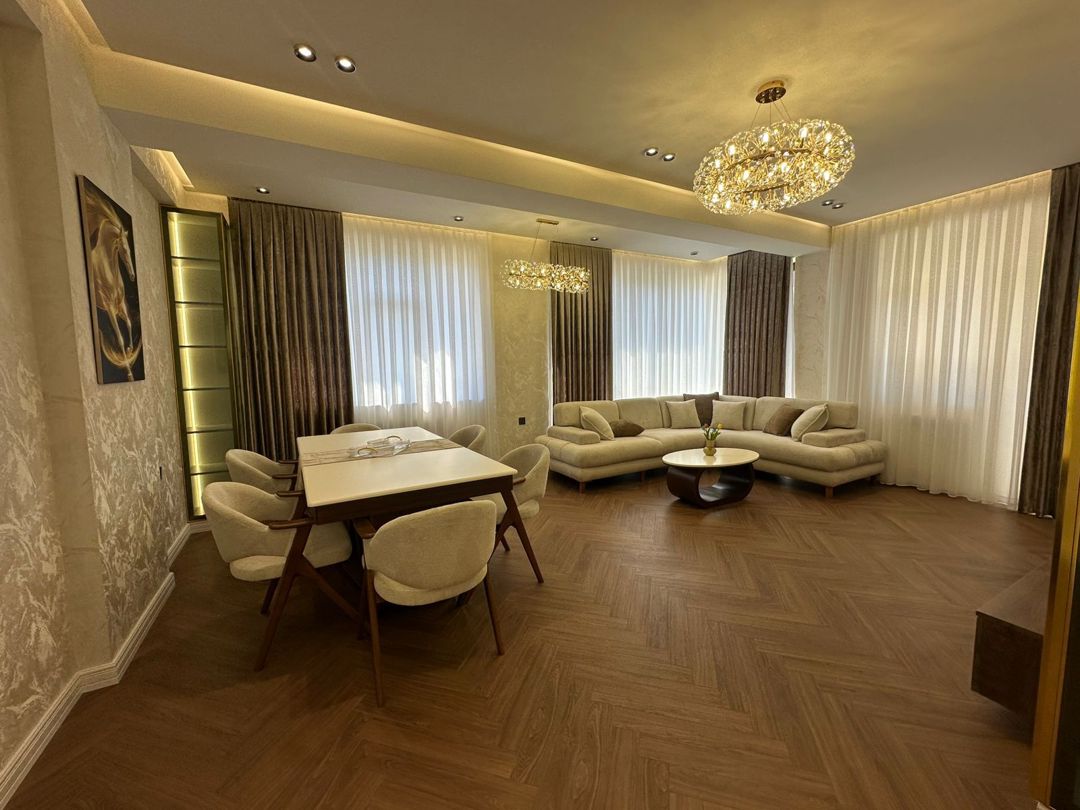 Satılır 3 otaqlı yeni tikili 122 m² — Mənzil, Bakı (2)