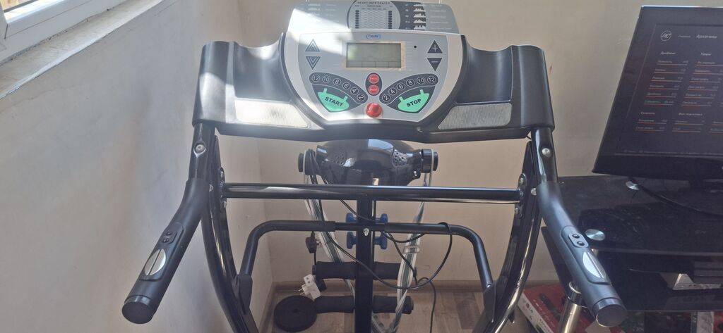 Facile Fitness F-6410 qaçış trenajoru - Elektrikli qaçış yolu, geniş — İdman və istirahət, Bakı (3)