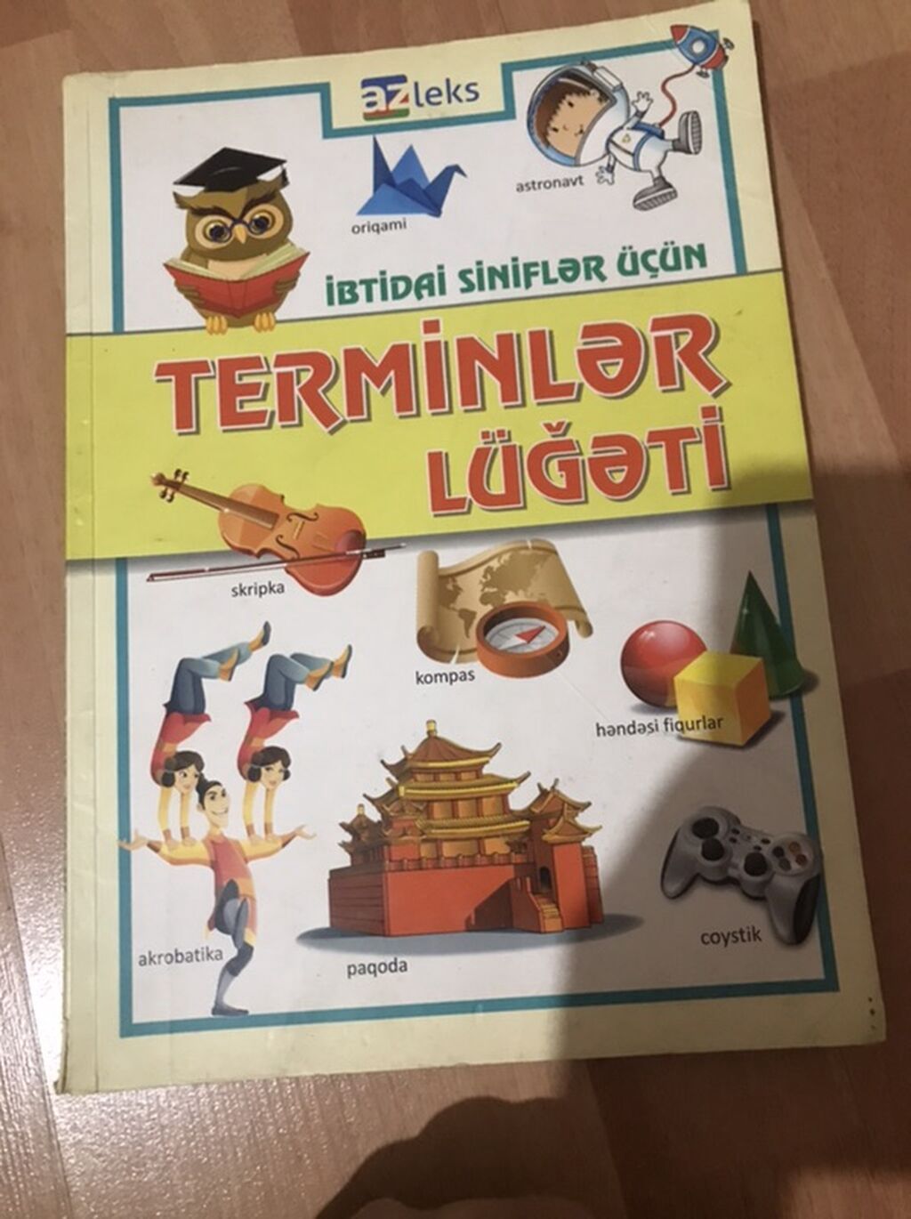 Məhsul: “İbtidai siniflər üçün Terminlər lüğəti” kitabı (azleks)