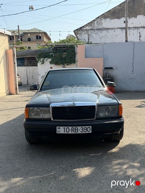 Mercedes 190, 2.0 L, 1991 il, 300 000 km