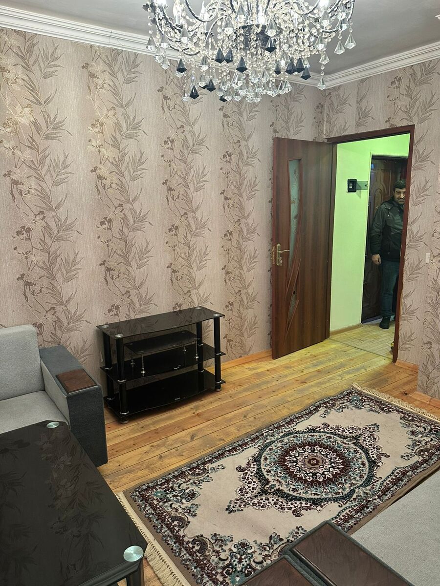İcarəyə verilir 1 otaqlı köhnə tikili 45 m² — Mənzil, Bakı (2)