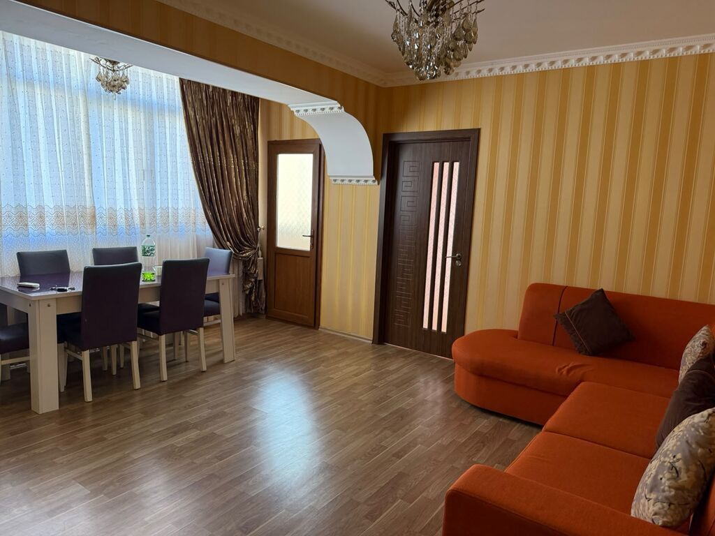 Xırdalanda mədəniyyət evinin yanında,3 otaqlı,tam əşyalı mənzil kirayə — Mebel, Xırdalan (7)