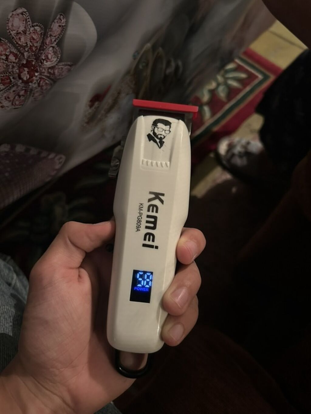 Kemei KM-PG809A saç kəsən/traş maşını - Simsiz işləmə: Korpusda LED — Elektronika, Gəncə (3)