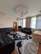 Satılır 3 otaqlı yeni tikili 90 m² — Emil — Apartment