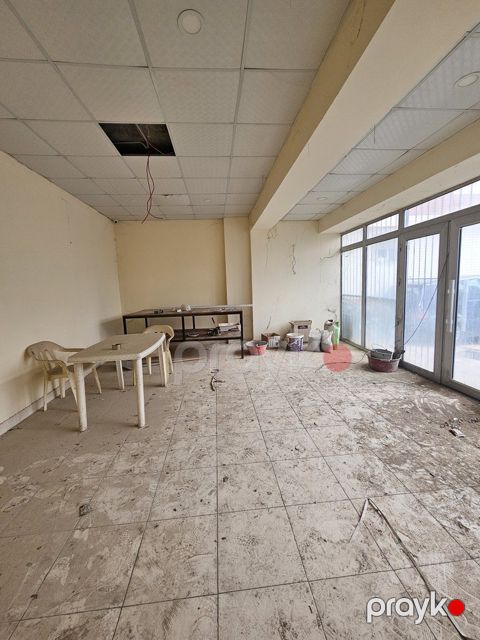 Satılır obyekt 265 m²