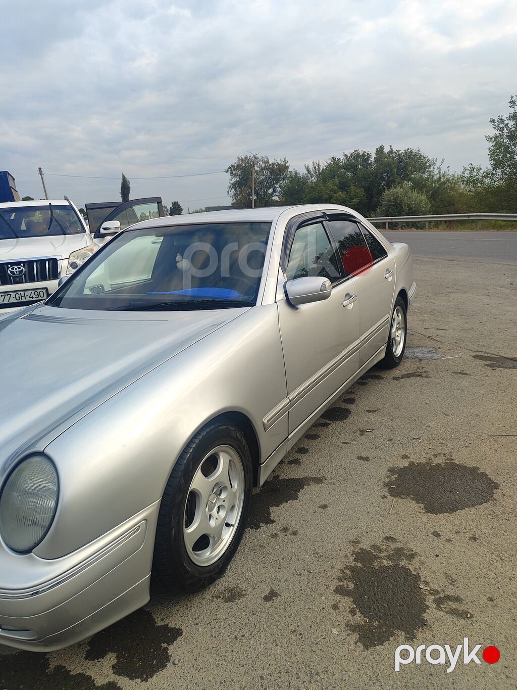 Mercedes-Benz E 320: 3.2 l | Sedan 77-GH-490 — Avto, Bakı (2)