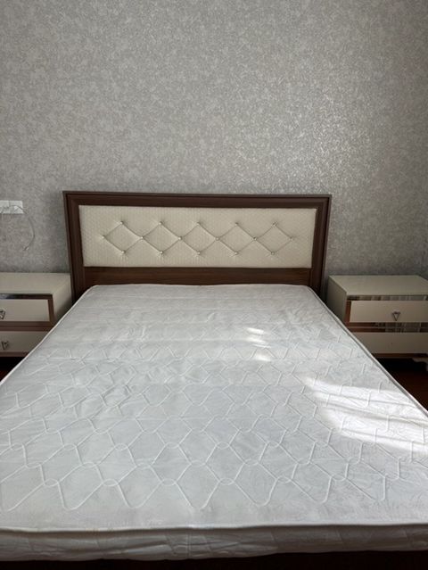 İşlənmiş ikinəfərlik döşək Eni1.50 Uzunu 2m