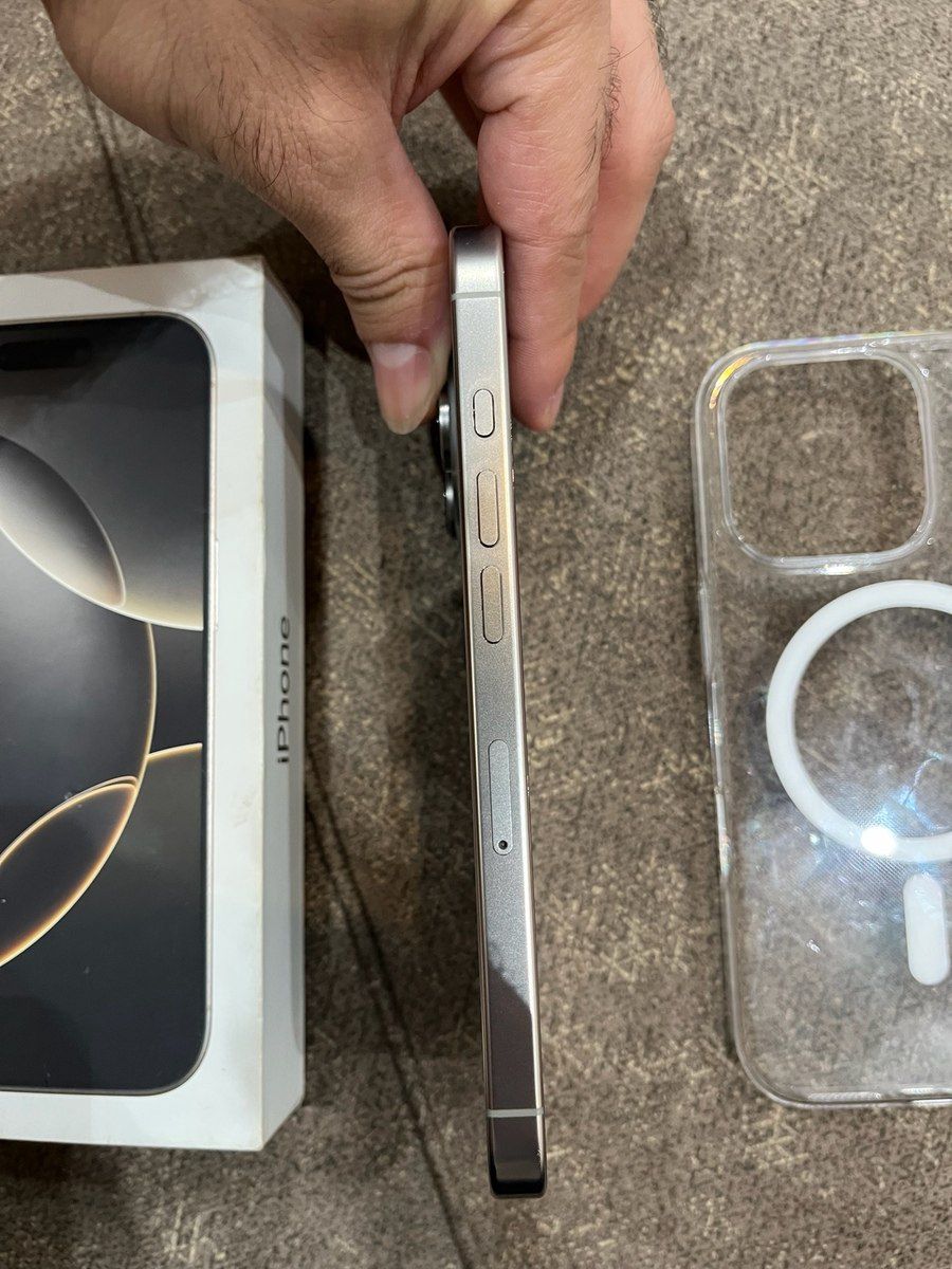 Apple iPhone 16 Pro Natural Titanium 256GB/8GB — Telefonlar və qadjetlər, Bakı (3)