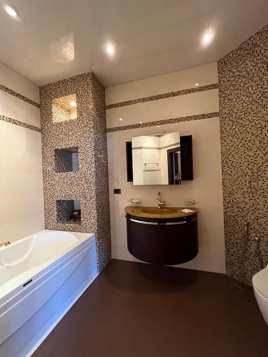 Satılır 4 otaqlı yeni tikili 200 m² — Mənzil, Bakı (12)