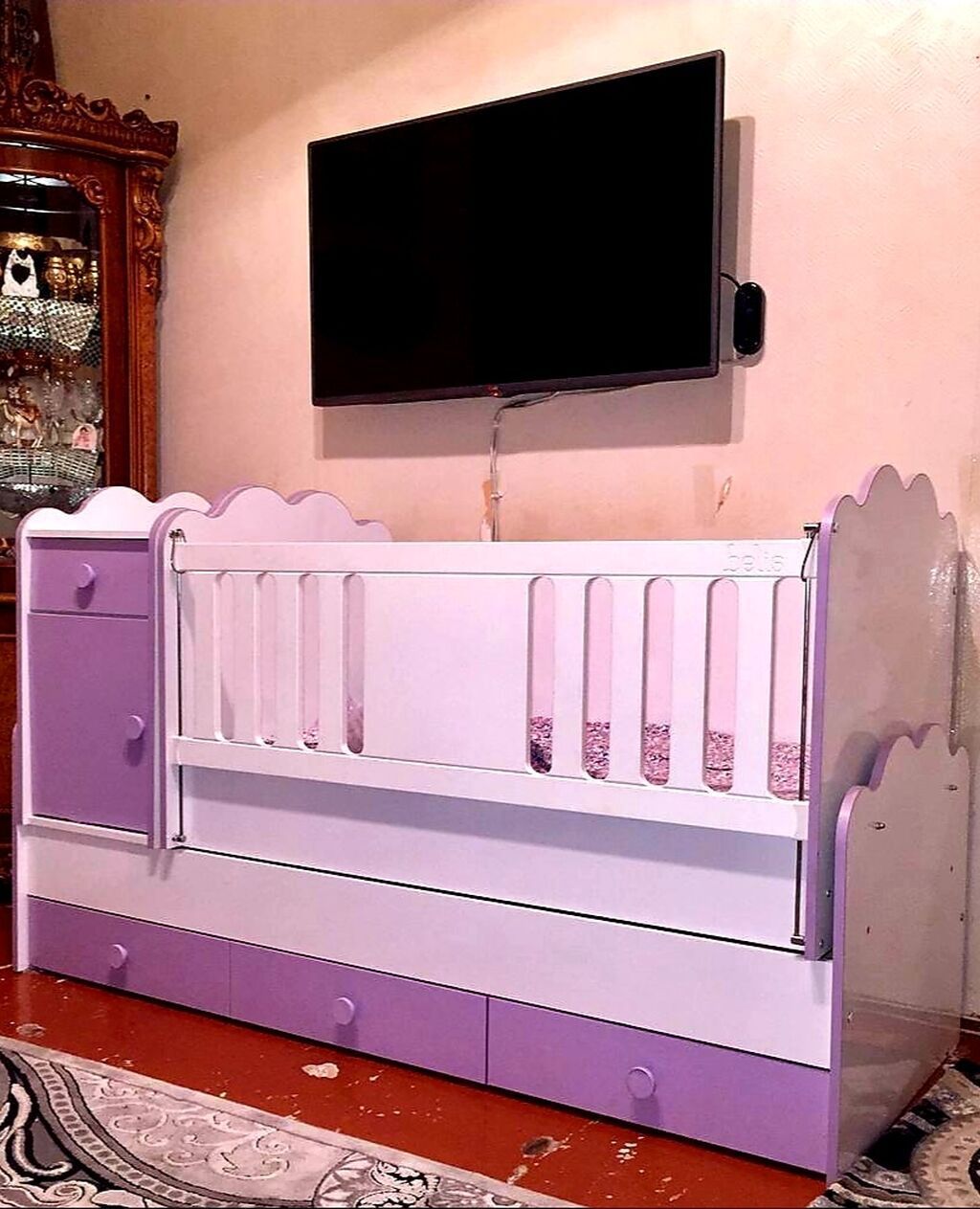 Uşaq beşiyi – çoxfunksiyalı, lilac/ağ rəng palitrası Xüsusiyyətlər: -