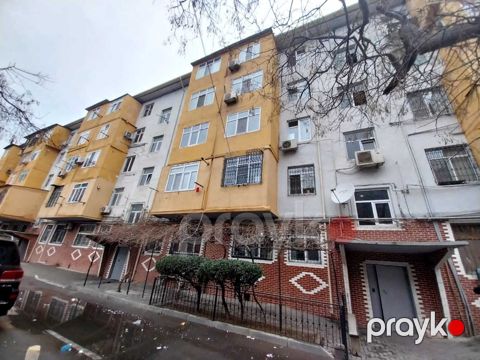 İcarəyə verilir 2 otaqlı köhnə tikili 50 m²