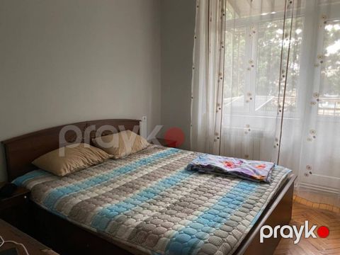 İcarəyə verilir 3 otaqlı köhnə tikili 85 m²