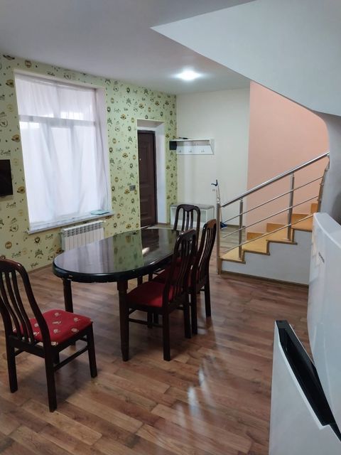 Həyət evi kirayə verilir, Quba r.