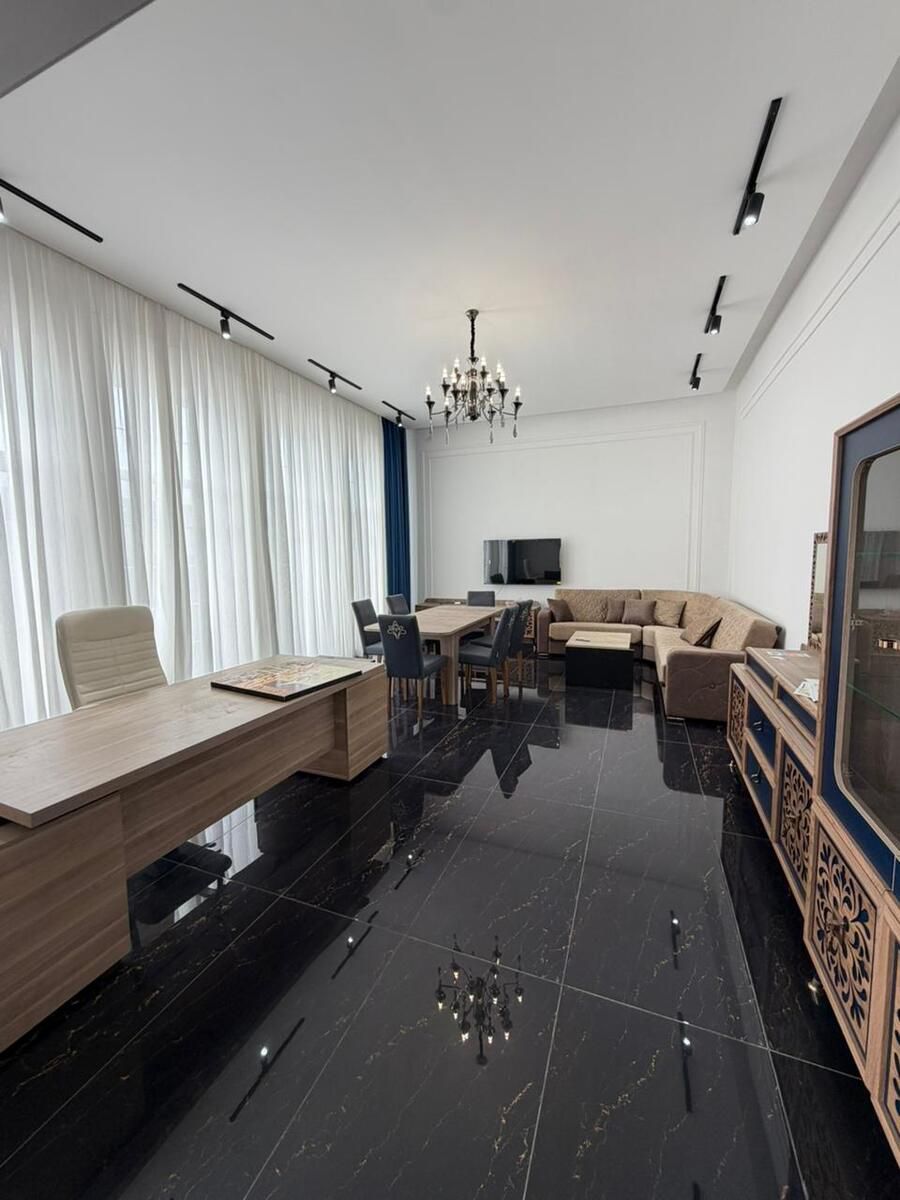 Satılır 4 otaqlı həyət evi/bağ evi 200 m² — Ev, villa, Bakı (8)