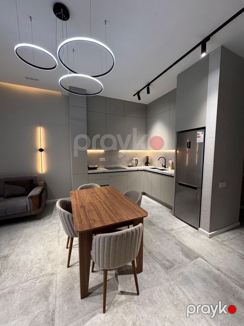 İcarəyə verilir 2 otaqlı yeni tikili 92 m²