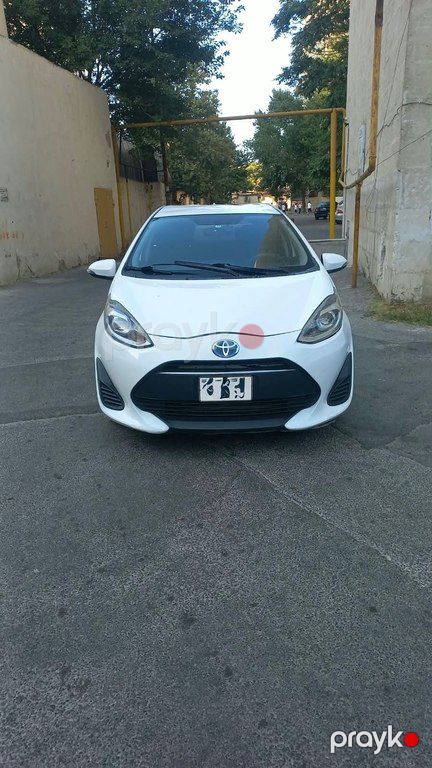 Toyota Aqua, 1.5 L, 0.87 kWh, 2017 il, 215 000 km