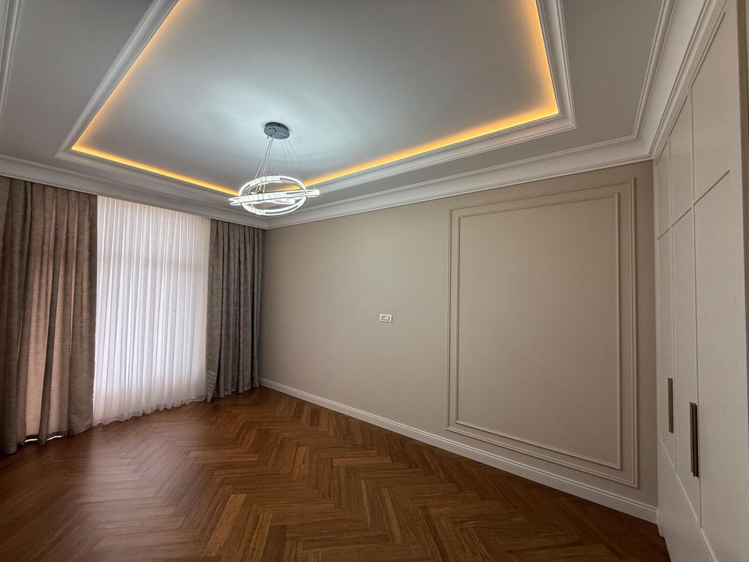 Satılır 4 otaqlı yeni tikili 240 m² — Mənzil, Bakı (10)