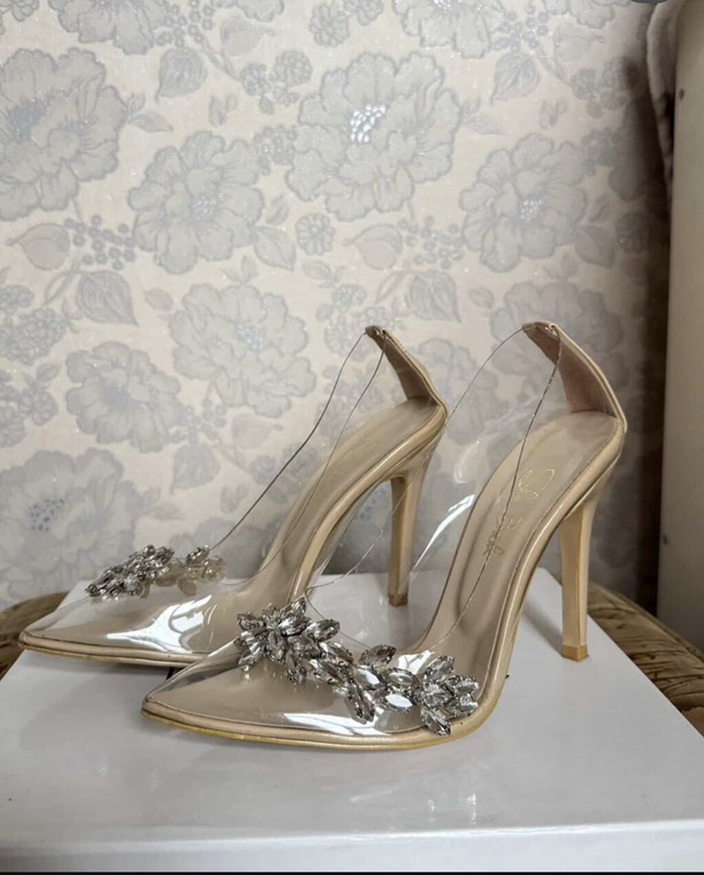 Şəffaf stiletto ayaqqabı – bəzəkli - Model: Shoe Box brendi, şəffaf — Şəxsi əşyalar, Bakı (2)