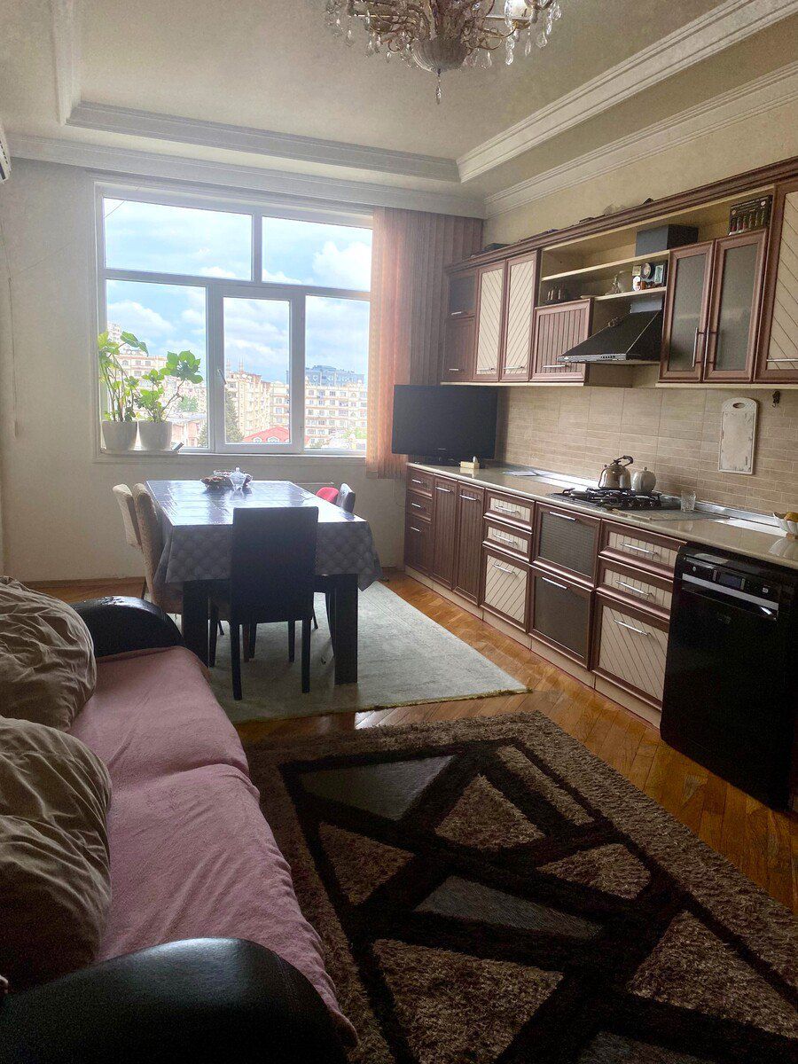 Satılır 3 otaqlı yeni tikili 150 m² — Mənzil, Bakı (2)