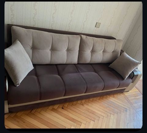 Damla mebel fabrikin divanı, açılan bazalı. Giymet 280 AZN