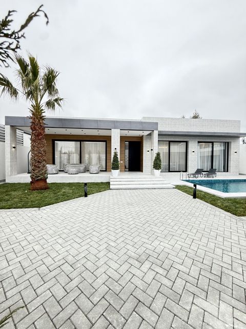 Satılır 5 otaqlı həyət evi/bağ evi 260 m² — Bakı