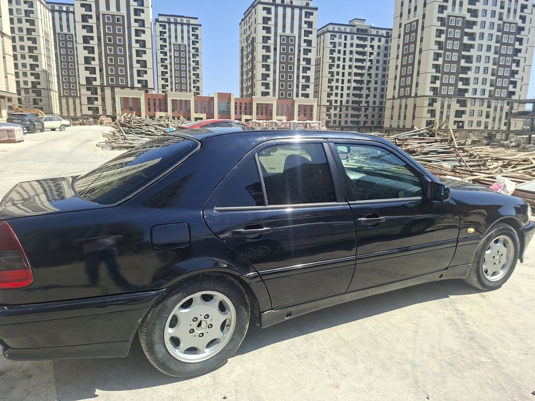 Mercedes C 240, 2000 il — Avtomobillər, Xırdalan (4)