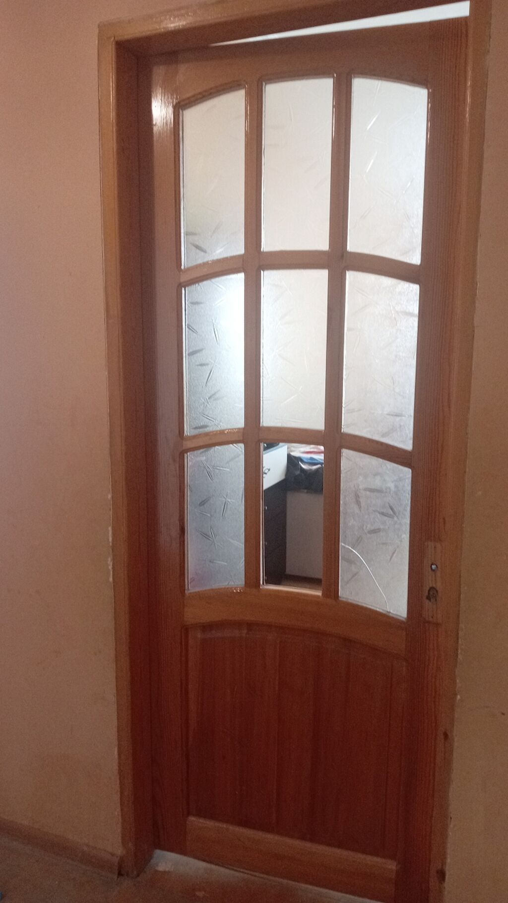 Təmiz şam taxtası 4 ədəd işlənmiş otaq qapısı satılır 3 ədədi sola 1 — Mallar, Bakı (3)