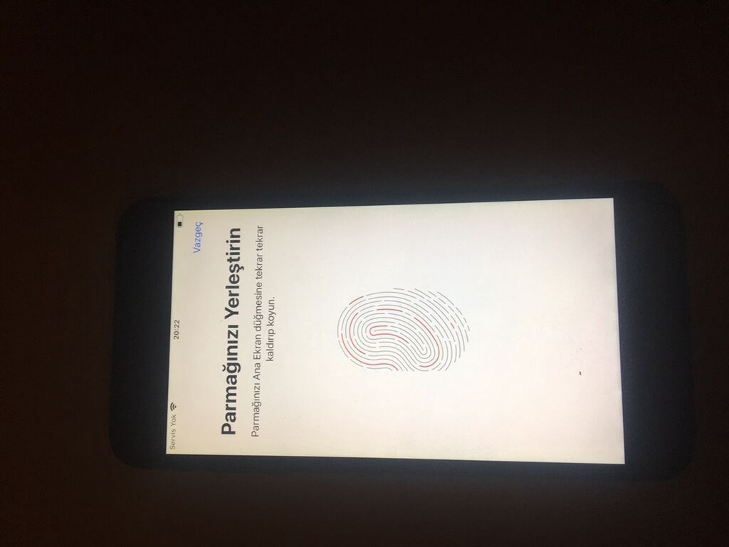 IPhone 7 Plus, Qara, Barmaq izi