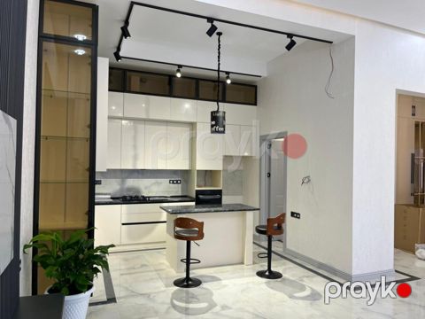 Satılır 4 otaqlı həyət evi/bağ evi 200 m²