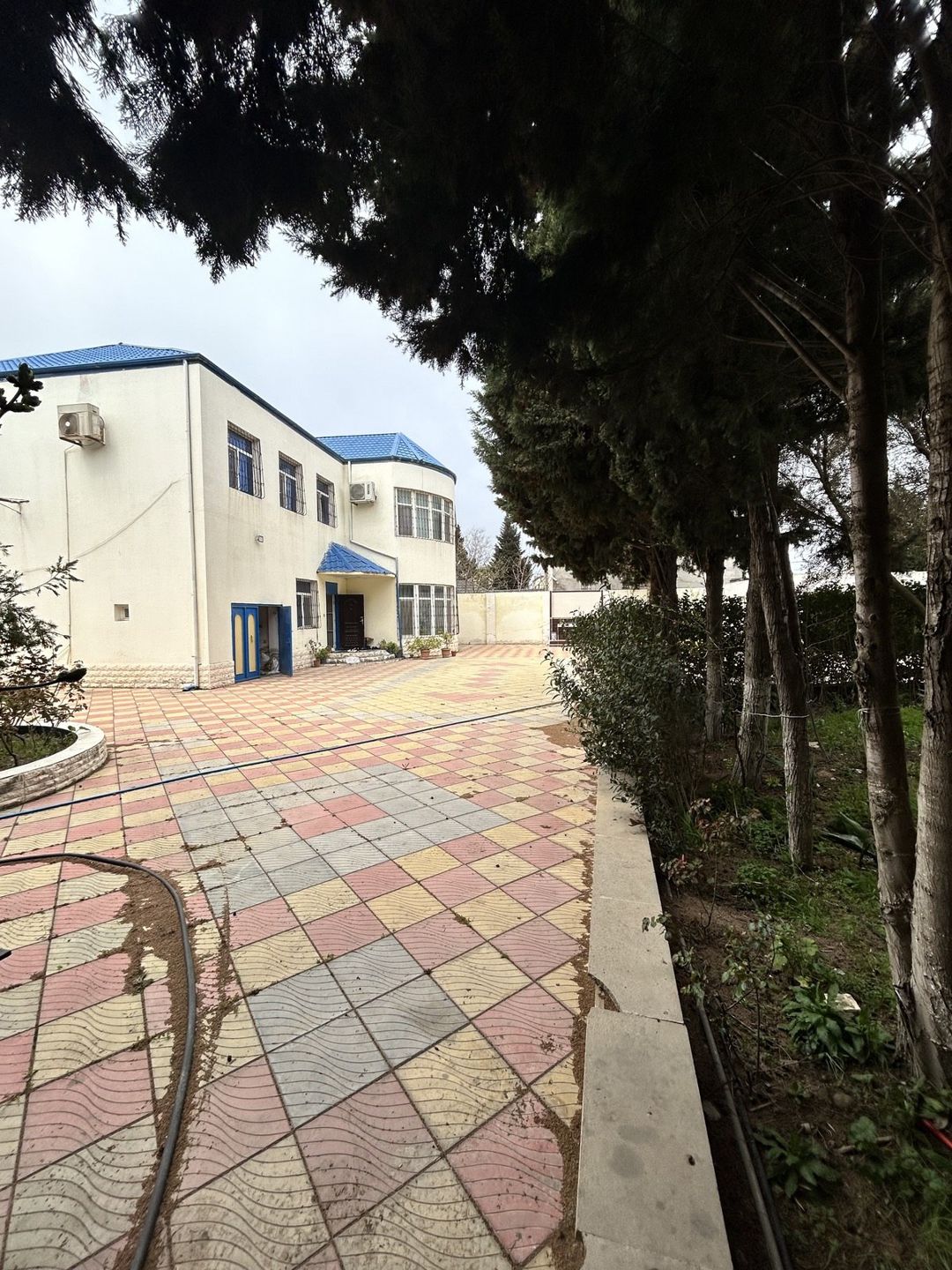 Satılır 9 otaqlı həyət evi/bağ evi 300 m² — Ev, villa, Bakı (2)