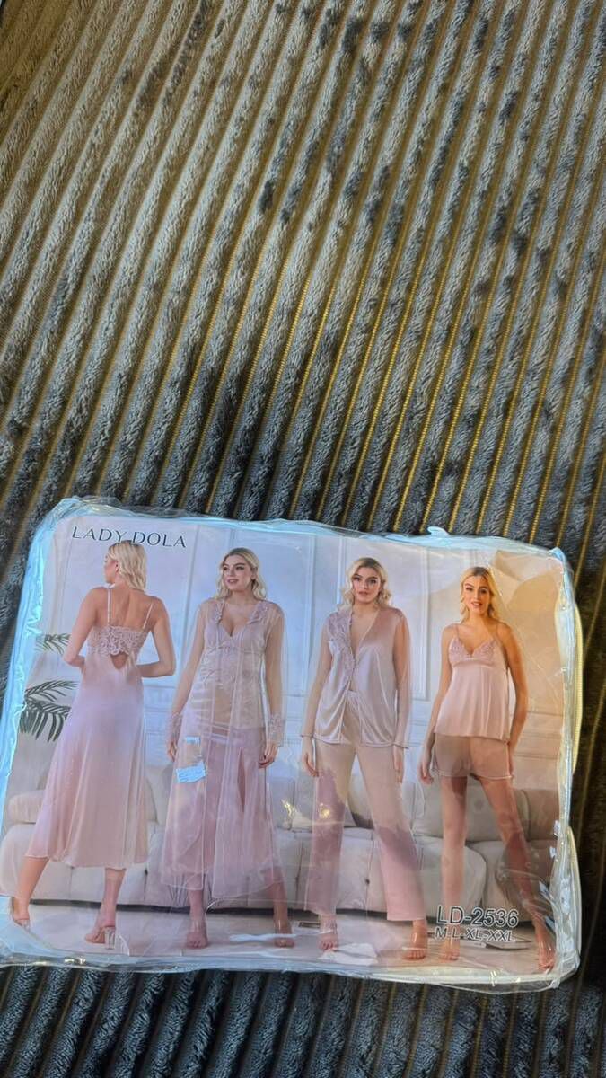 Pijama dəsti — Şəxsi əşyalar, Bakı