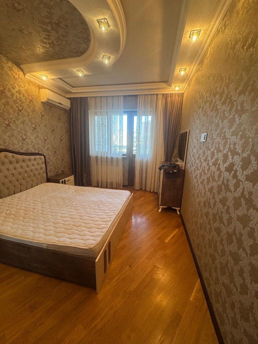 Satılır 2 otaqlı köhnə tikili 65 m² — Mənzil, Bakı (6)