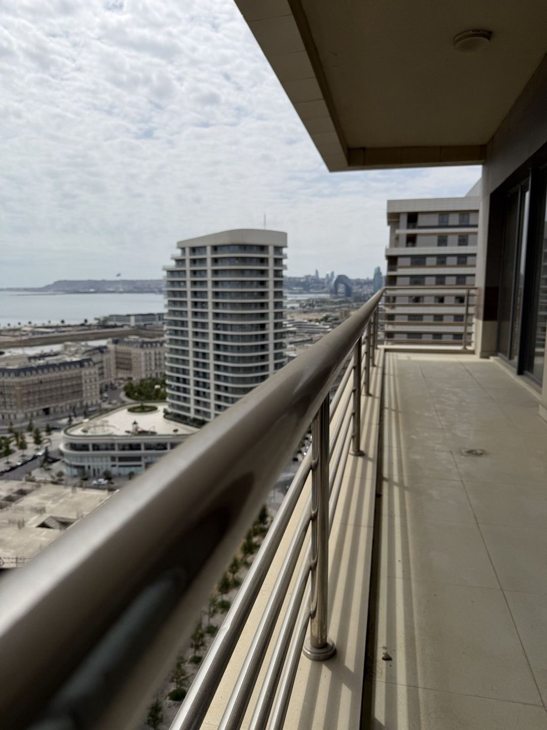 Satılır 8 otaqlı yeni tikili 342 m² — Mənzil, Bakı (2)