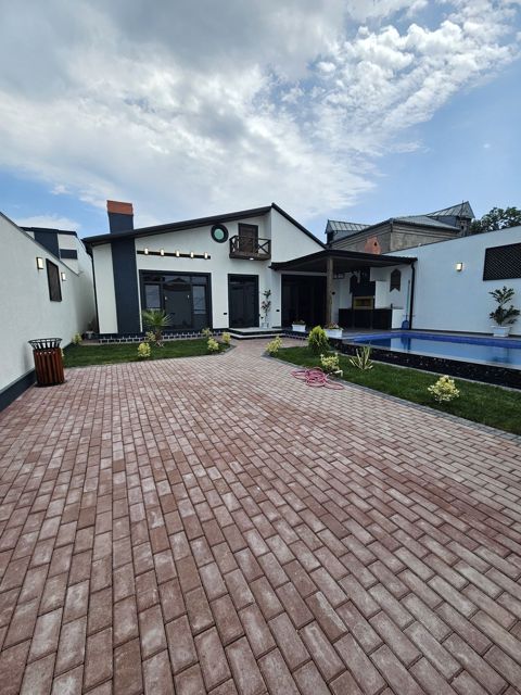 Satılır 4 otaqlı həyət evi/bağ evi 160 m²