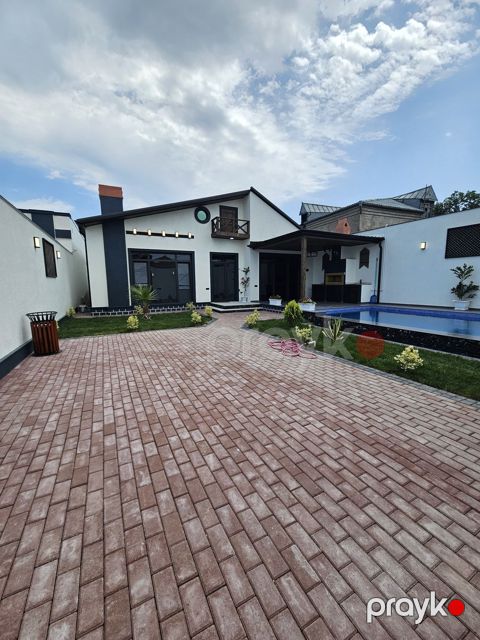 Satılır 4 otaqlı həyət evi/bağ evi 160 m²