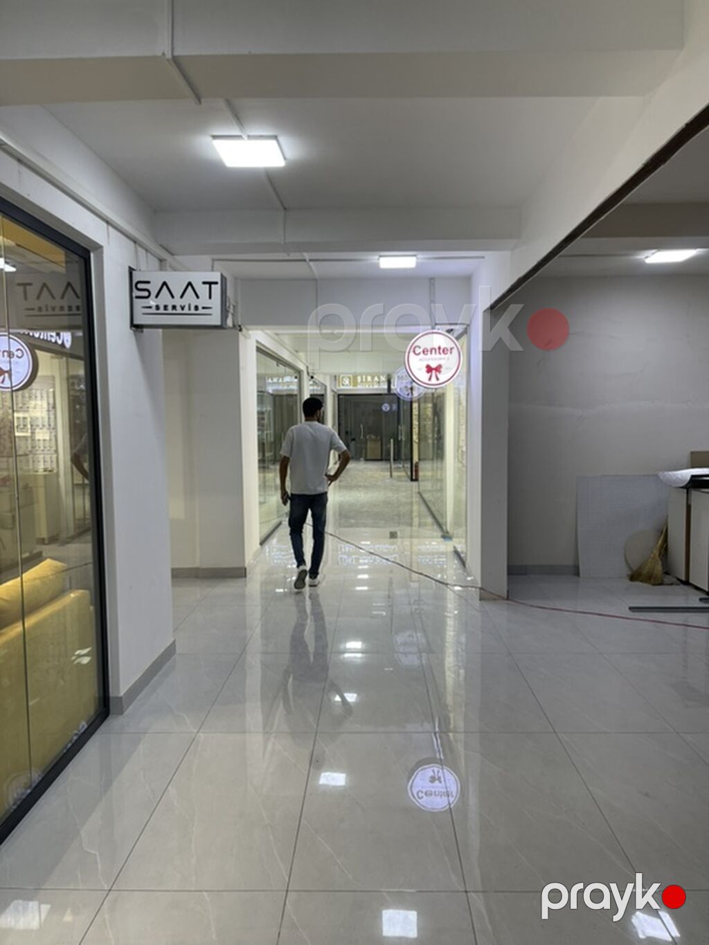 TESLA MALL – Ticarət Passagei (Giriş: “TİA BAKU” yazılı qapıdan) — Daşınmaz əmlak, Bakı (5)