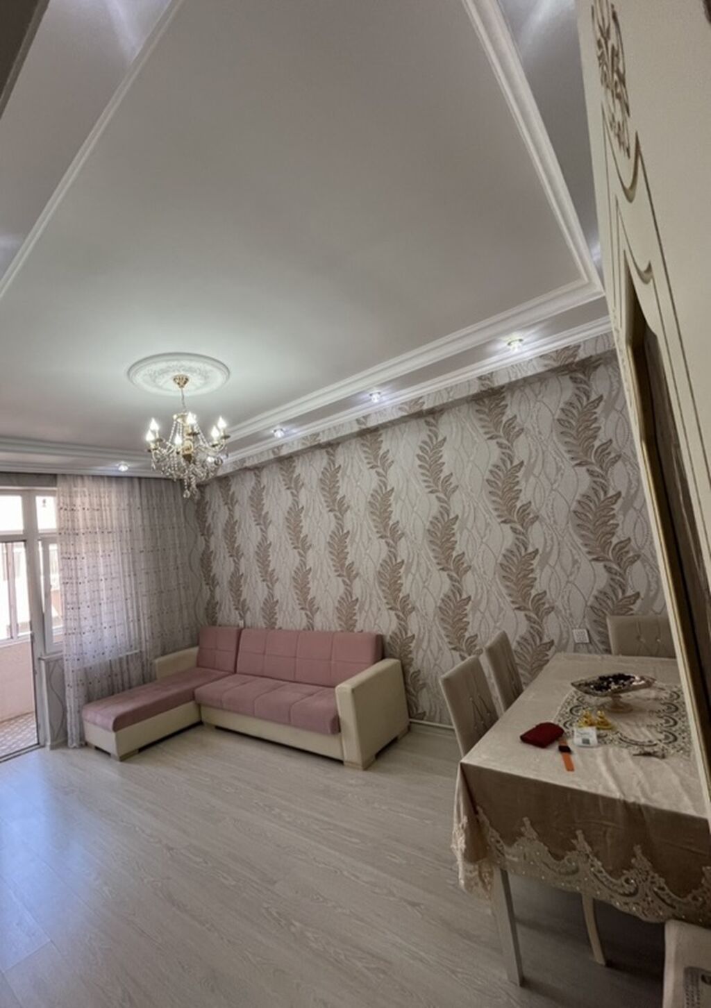 Ev Xirdalanda tam merkezde yerlesir. Rahat seraitli evdir eve xanim — Mənzil, Xırdalan (6)