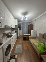 Satılır 3 otaqlı köhnə tikili 68 m² — Mənzil