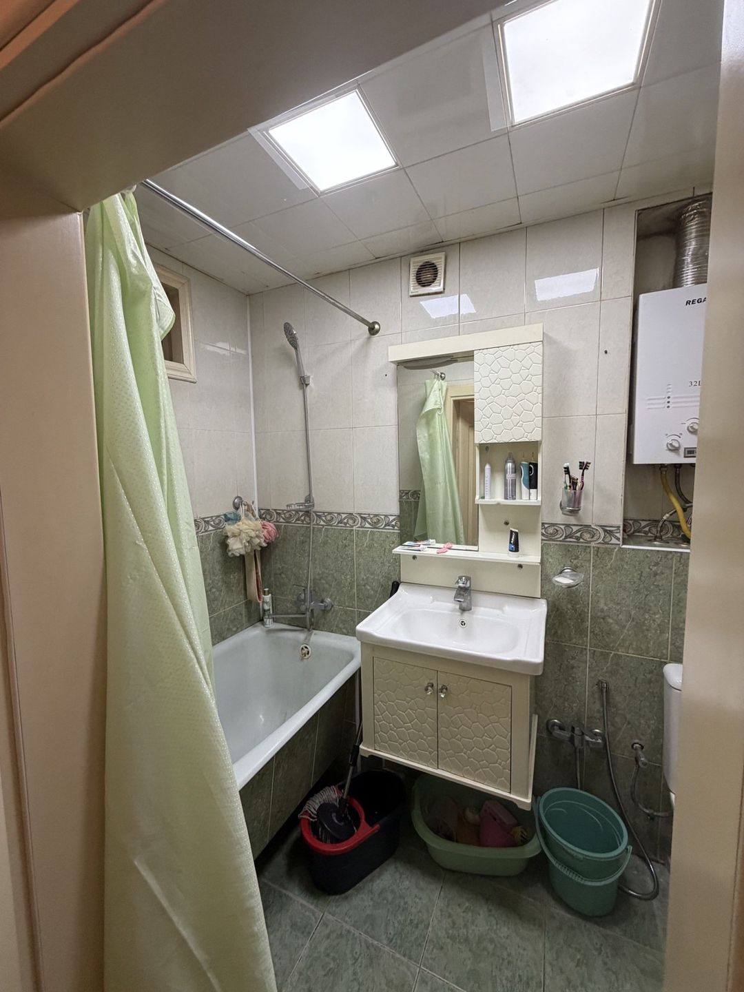 Satılır 3 otaqlı köhnə tikili 70 m² — Mənzil, Bakı (8)