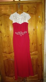 Qırmızı toy geyimi, maxi kəsim, ağ üst hissə ilə — Wedding dresses