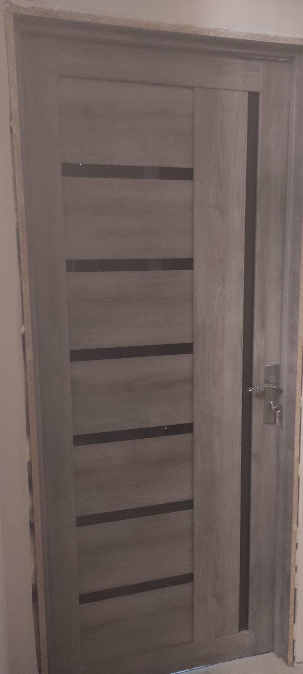 Mebel qapısı – modern dizayn - Material: ağac teksturalı MDF/laminat — Mallar, Bakı