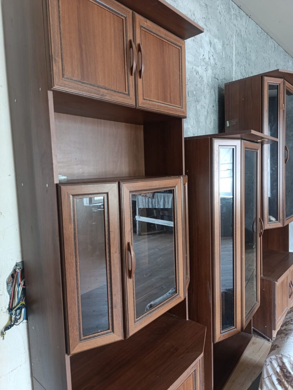 Klassik üslubda şkaf-vitrin modul dəsti - Material: taxta teksturalı — Mebel, Mingəçevir (3)